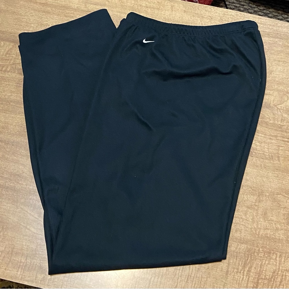 Nike women’s sweatpants‎ Medium